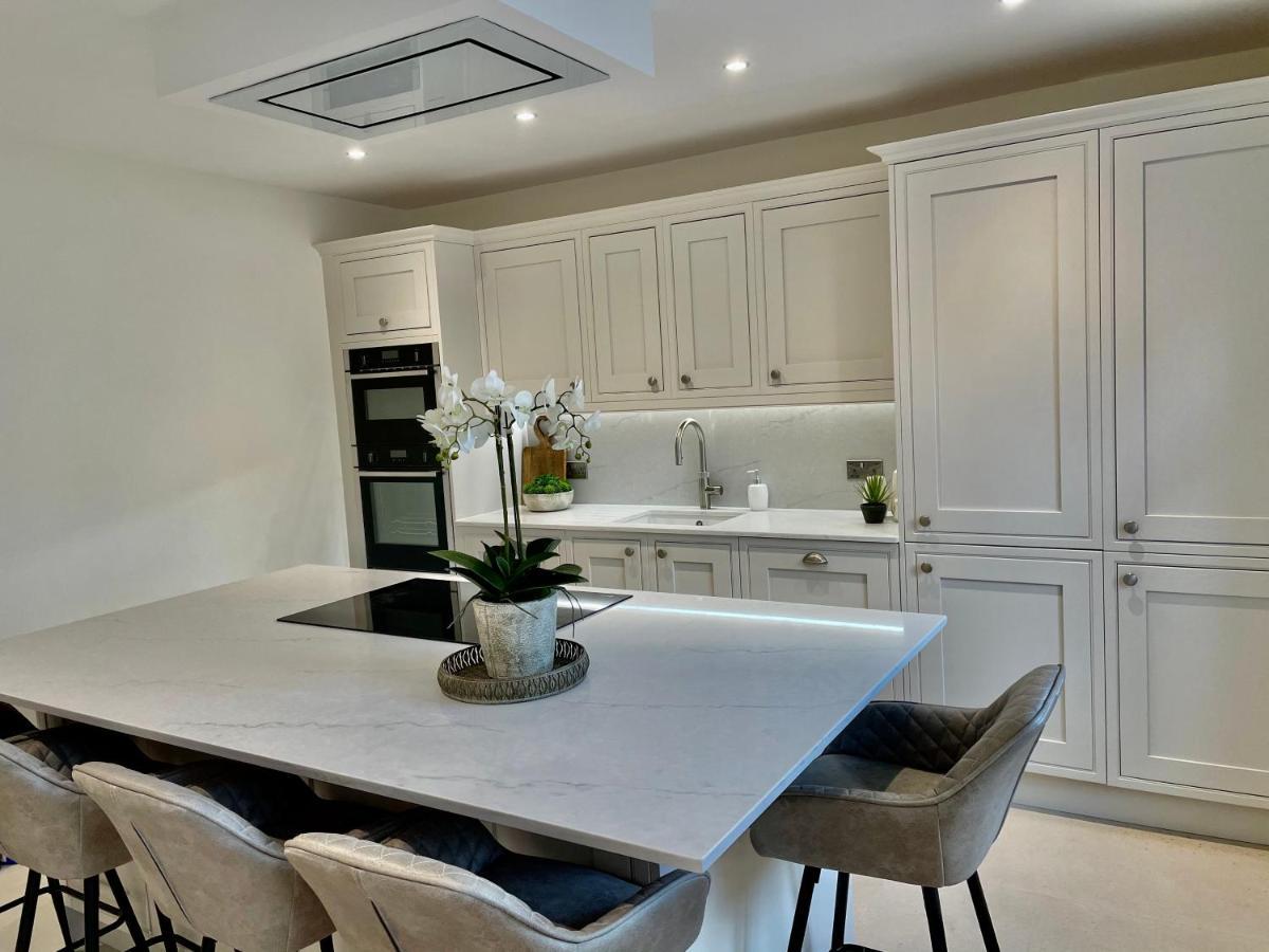 Edge Mere Apartment, Bowness-On-Windermere Extérieur photo