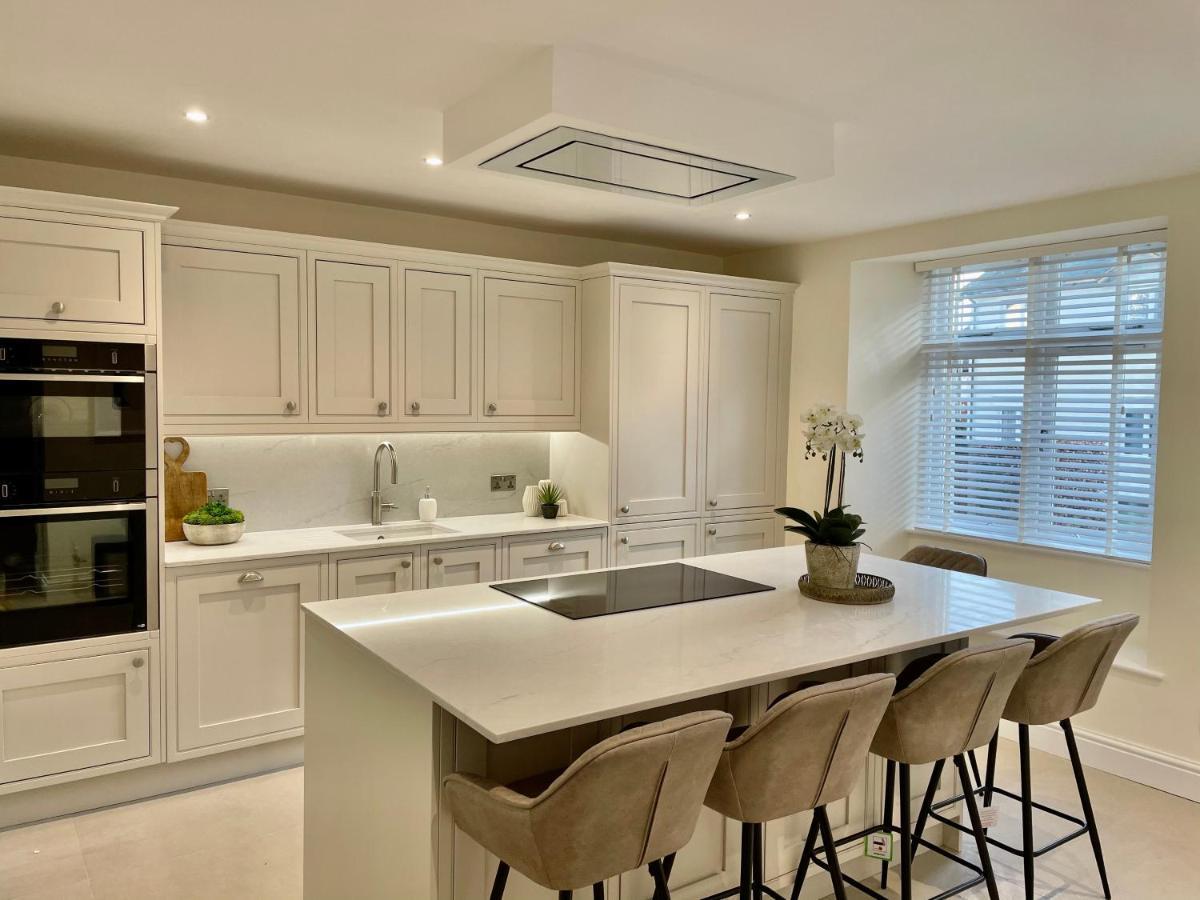 Edge Mere Apartment, Bowness-On-Windermere Extérieur photo