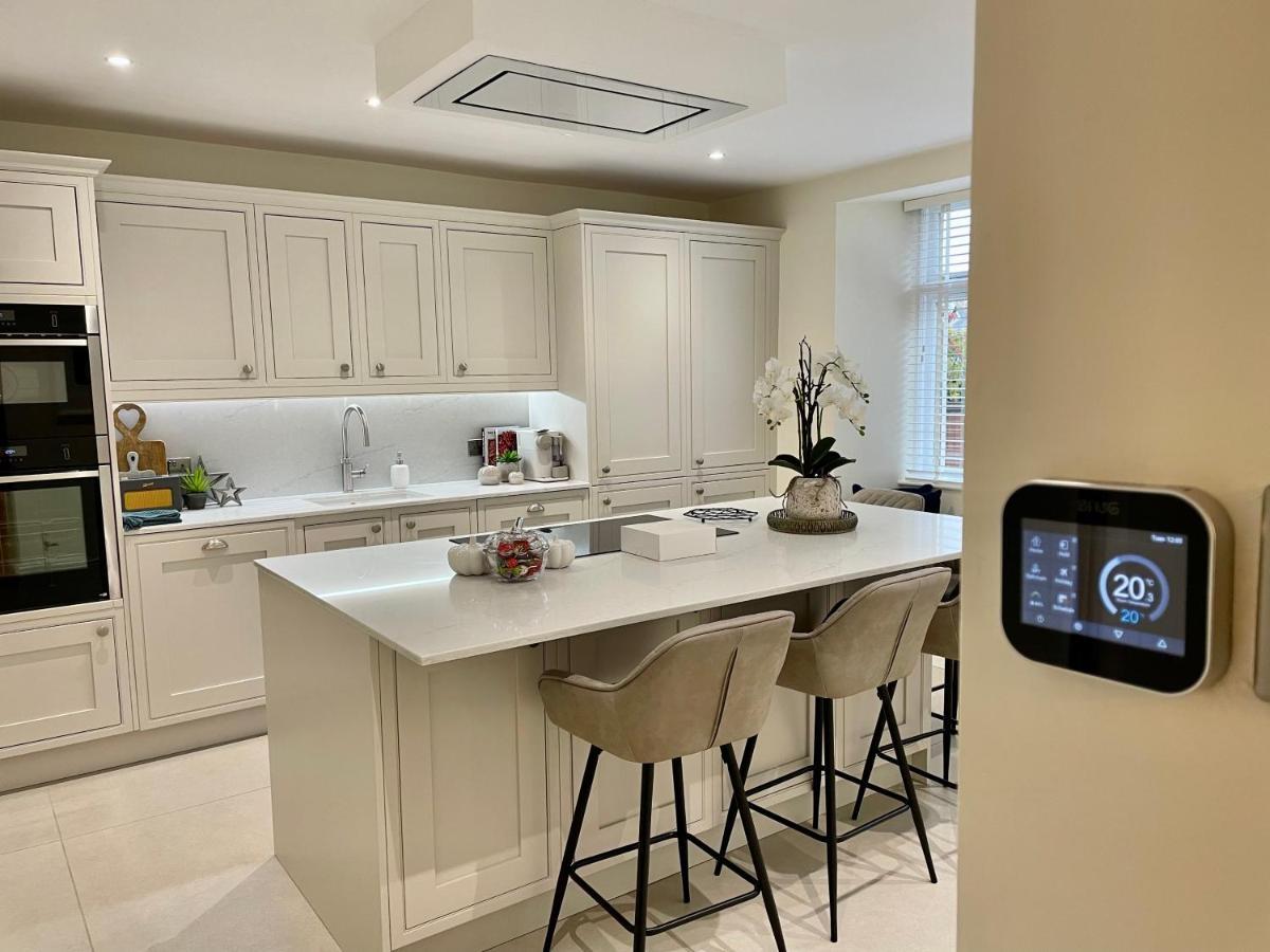 Edge Mere Apartment, Bowness-On-Windermere Extérieur photo