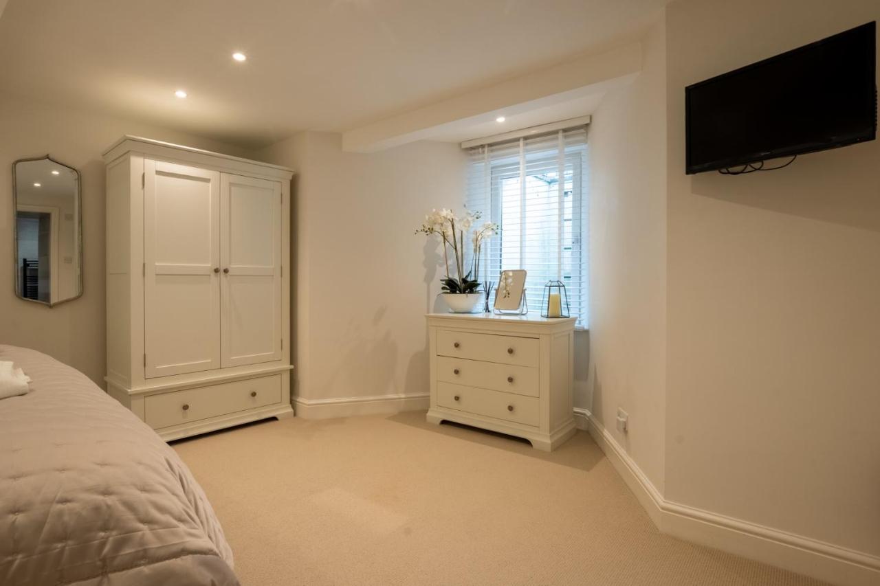 Edge Mere Apartment, Bowness-On-Windermere Extérieur photo